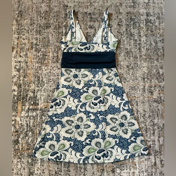 WOMEN’S PATAGONIA FLORAL ACTIVE DRESS! EUC! SIZE M - Picture 9 of 9
